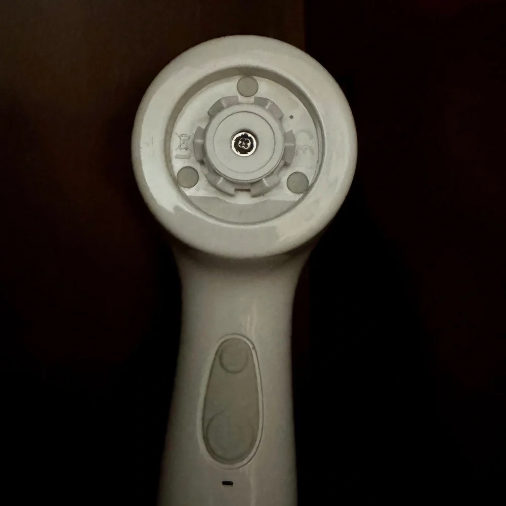 MaryKay Skinvigorate Sonic Facial Cleaner w/Brush Heads